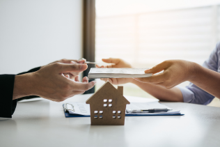 reunión inmobiliaria